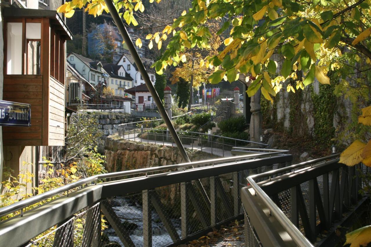 Hotel Gästehaus Zur Lilie Triberg im Schwarzwald Exterior foto